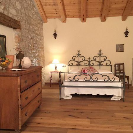 Borgo Palazzo Steffaneo Bed & Breakfast San Vito al Torre Eksteriør bilde